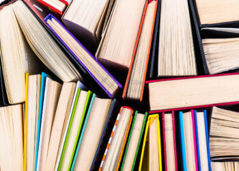 Panduan Menulis Resensi Buku